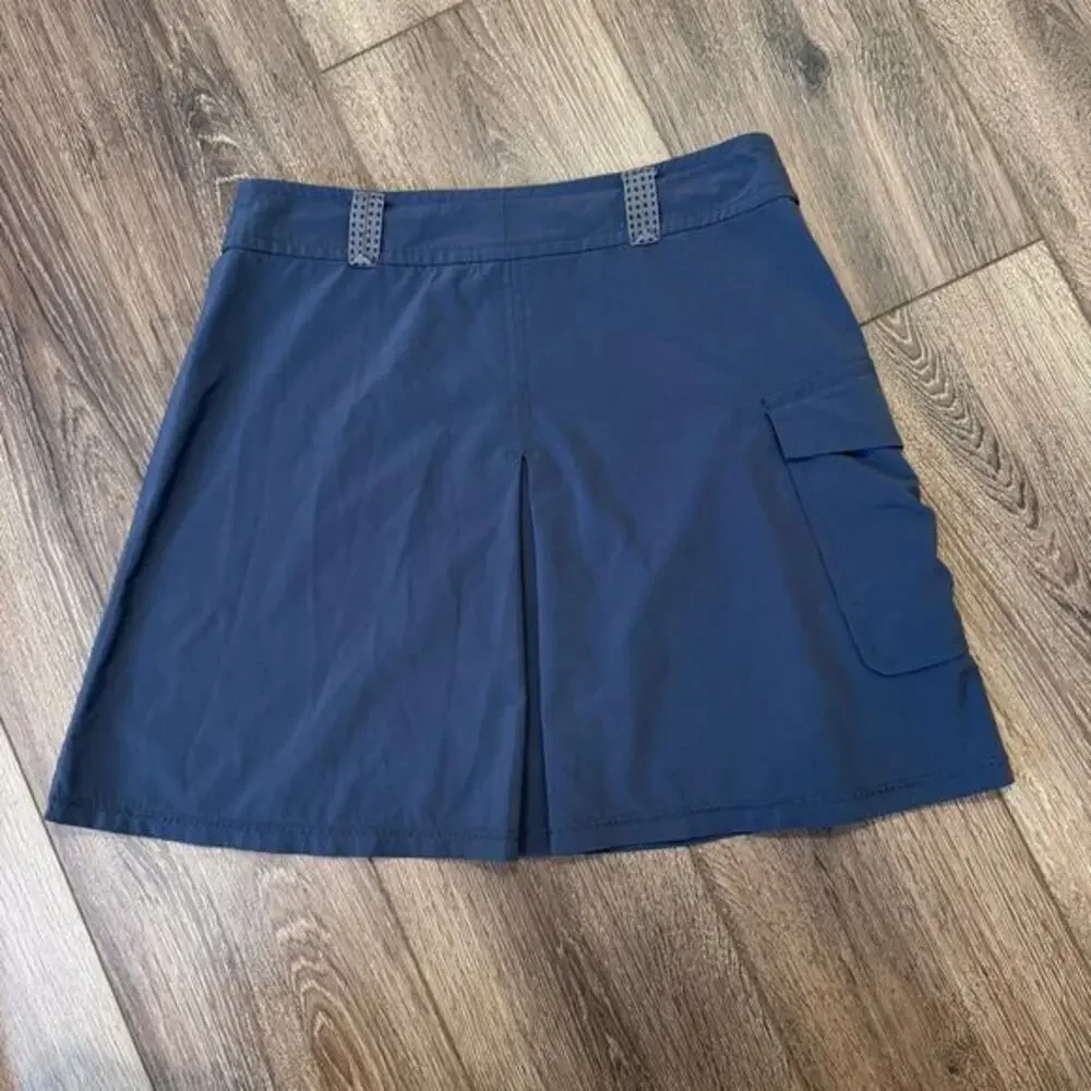 Title Nine lightweight cargo hiking skirt utility style gray